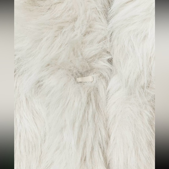 New ZARA Short Faux Fur Coat Jacket - Picture 4 of 4